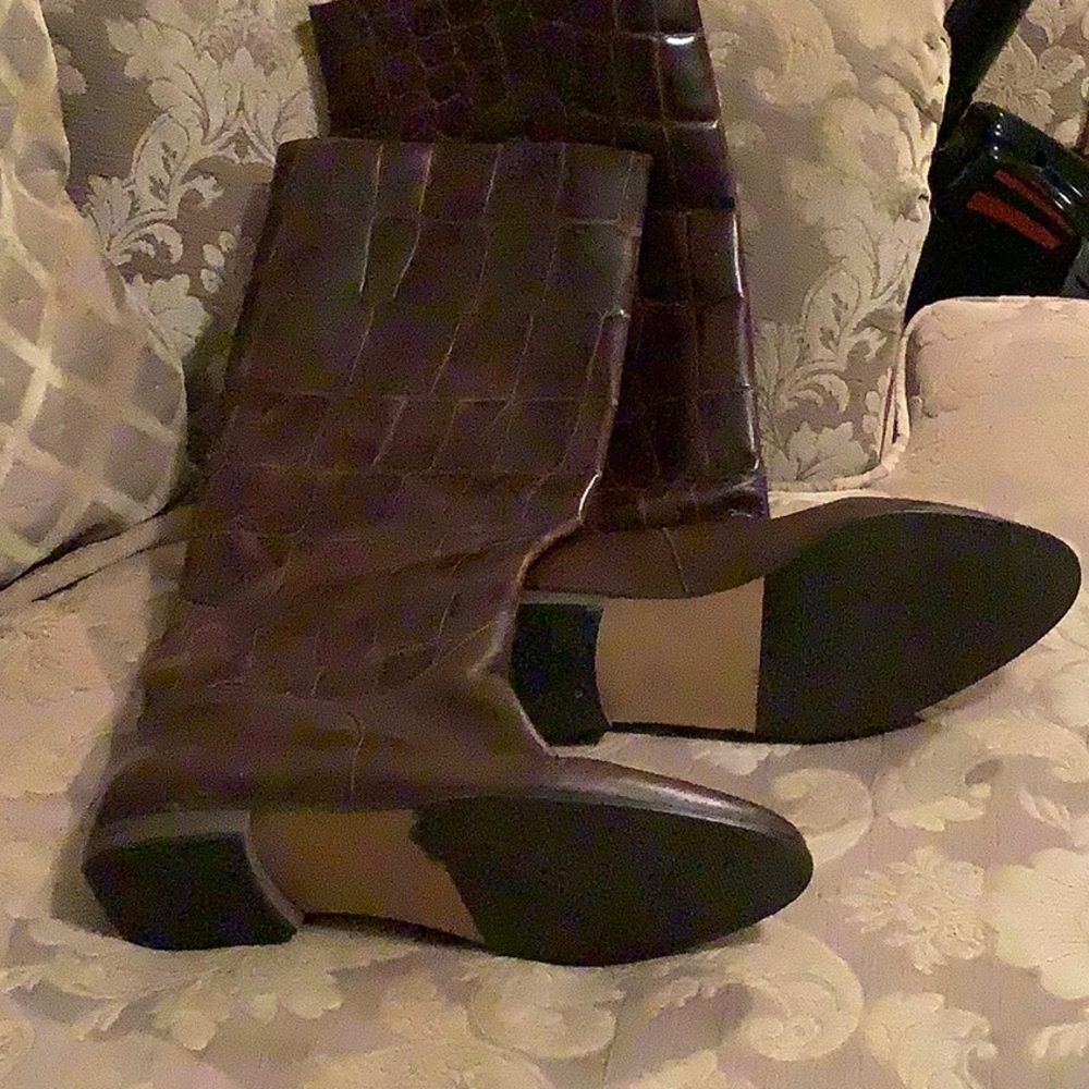 Boots - Picture 2 of 2